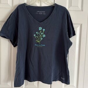 Life Is Good Slate Blue Women's Floral V-Neck Tee - Size XXXL- Great Condtion
